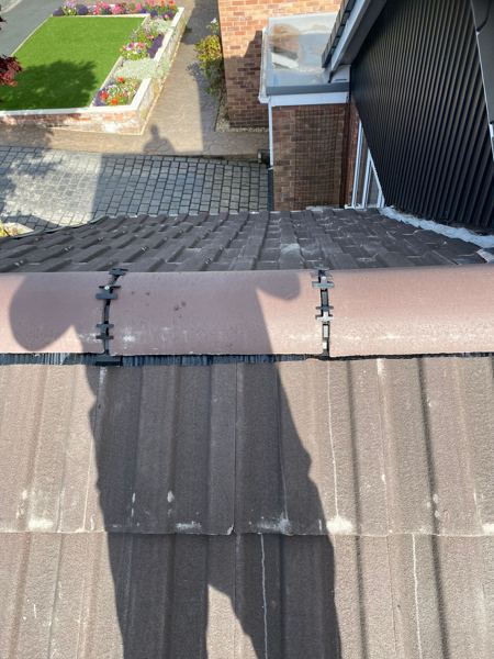 Ridge tiles joined with dry ridge clips, seen from above